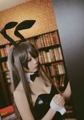摸丰满大乳奶水在线播放