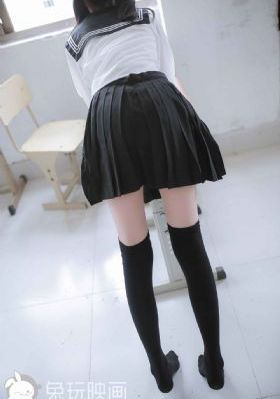 制服诱惑在线播放